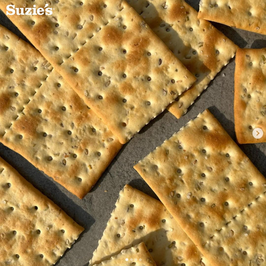 Suzie's organic saltine crackers with extra virgin olive oil
